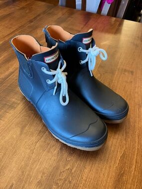 Hunter Boots Women Original Sissinghurst Pull On Navy rain boots size 8